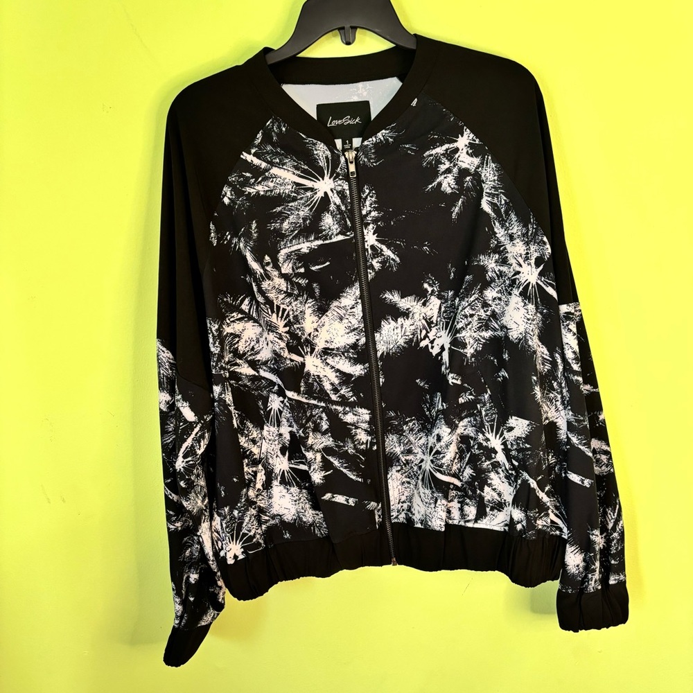 TORRID LOVESICK BLACK WHITE PALM TREE GRAPHIC BOMBER JACKET SIZE 1 XL - Picture 2 of 4